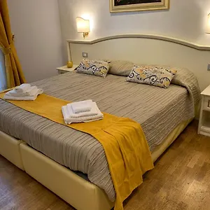 Domus Via Veneto Frühstückspension