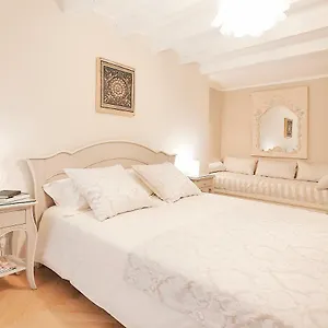 Boutique , Verona Itália